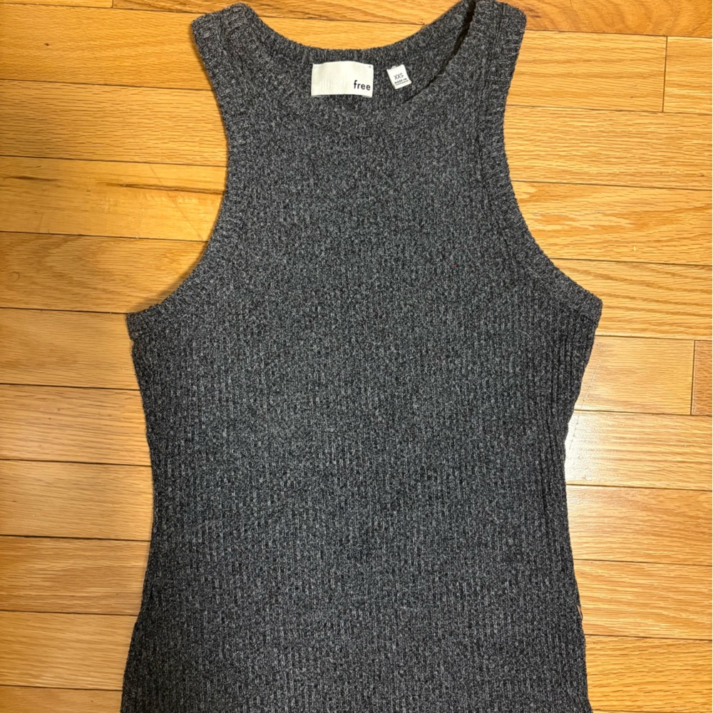 Wilfred Free Knit Sleeveless Tank Top - Gray